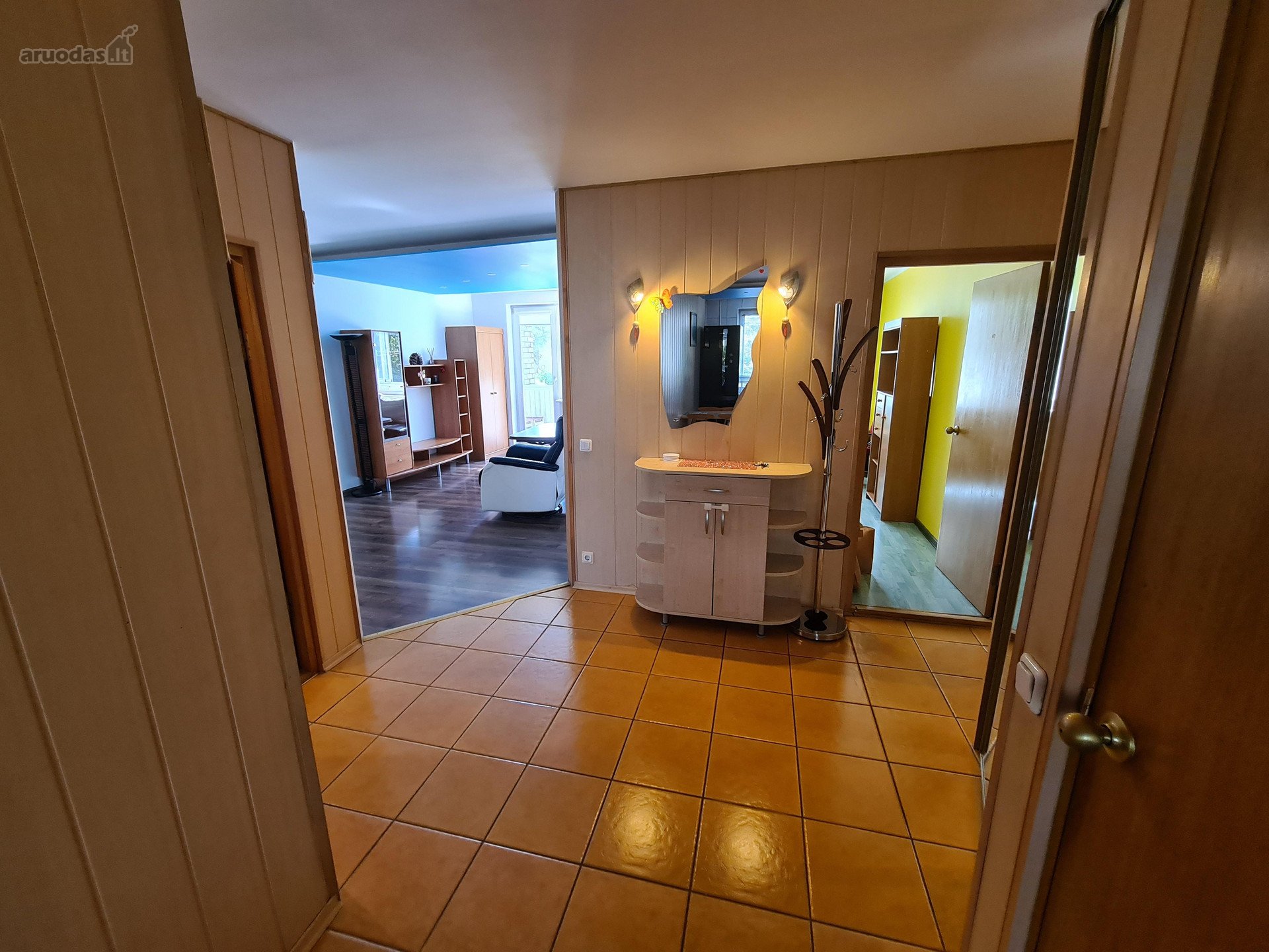 Išnuomuojamas butas. Galima pradėti gyventi,