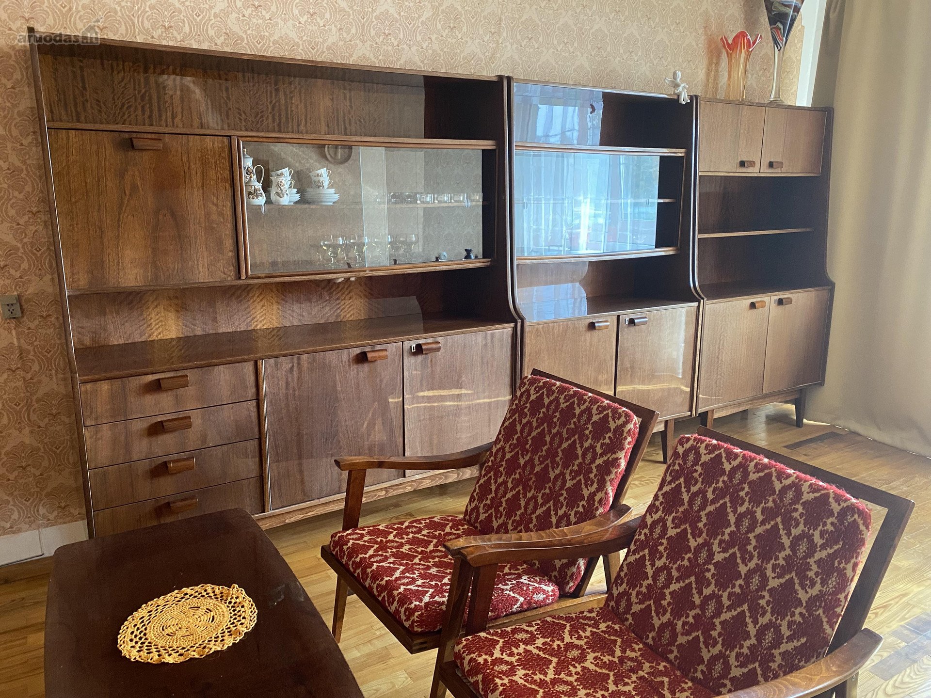 Išnuomojamas 3 kambarių butas renovuotame