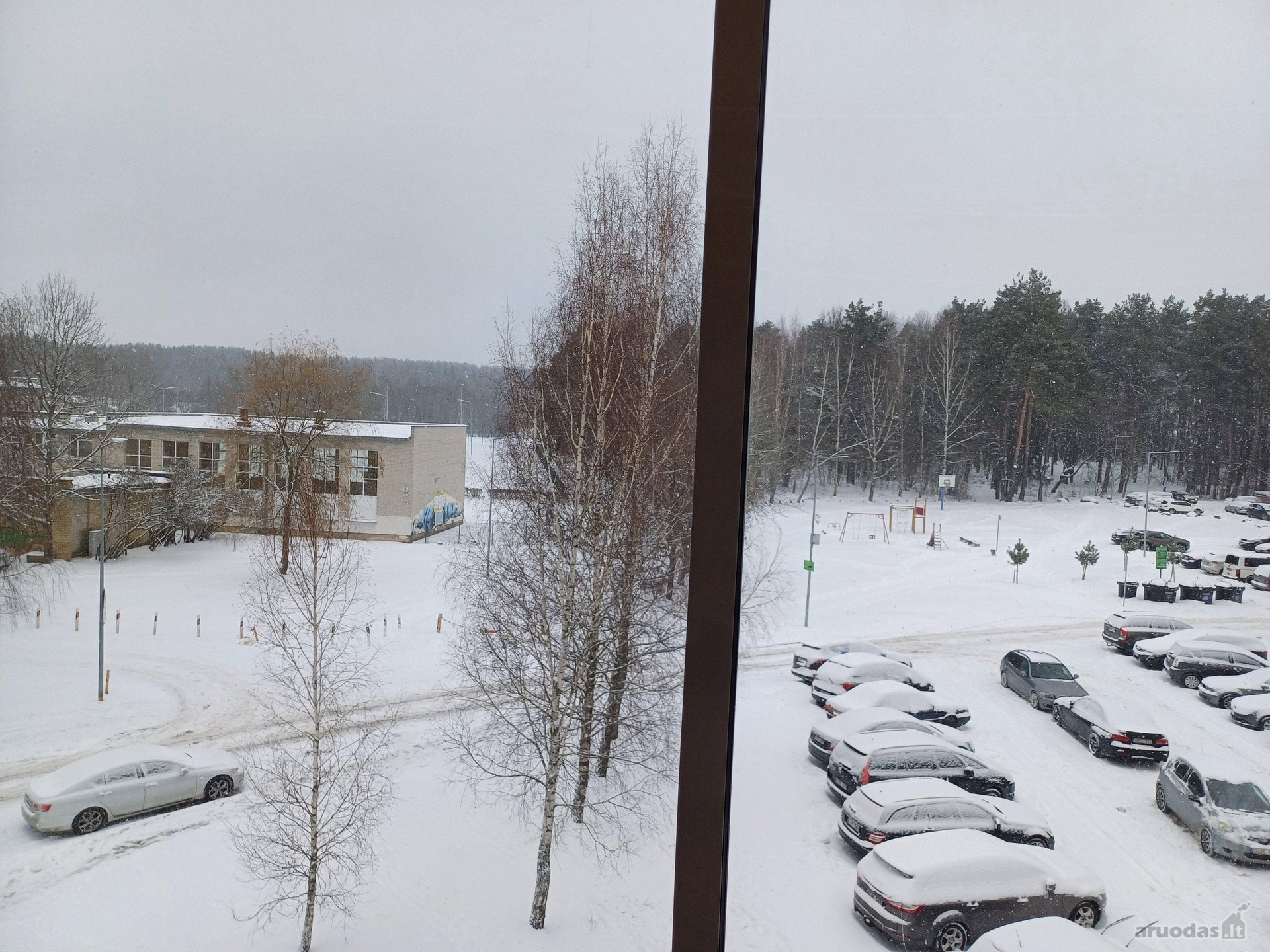 Nuomojamas 2 kambarių butas Salininkuose su
