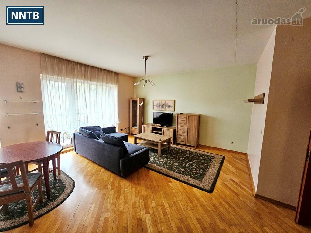 Antakalnyje, šalia šv. Petro ir Povilo