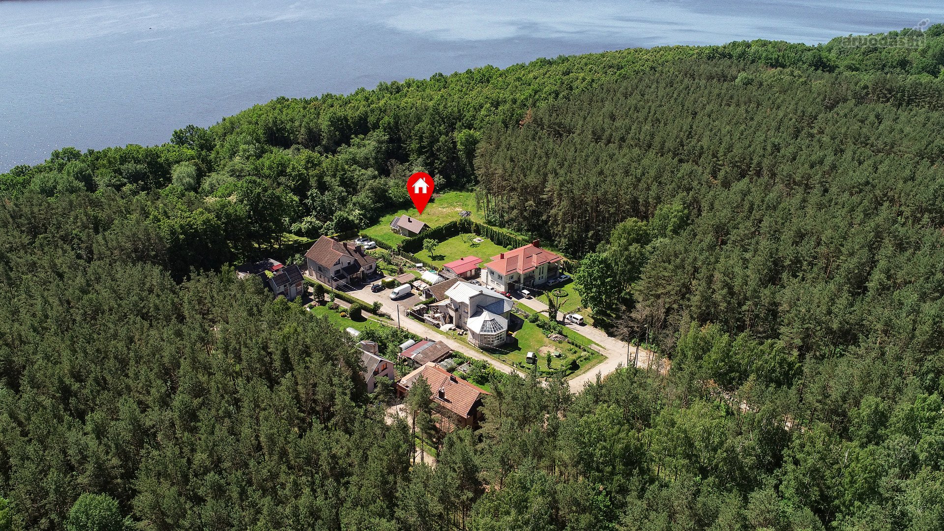 Unikalus 34,75 a namų valdos sklypas prie pat