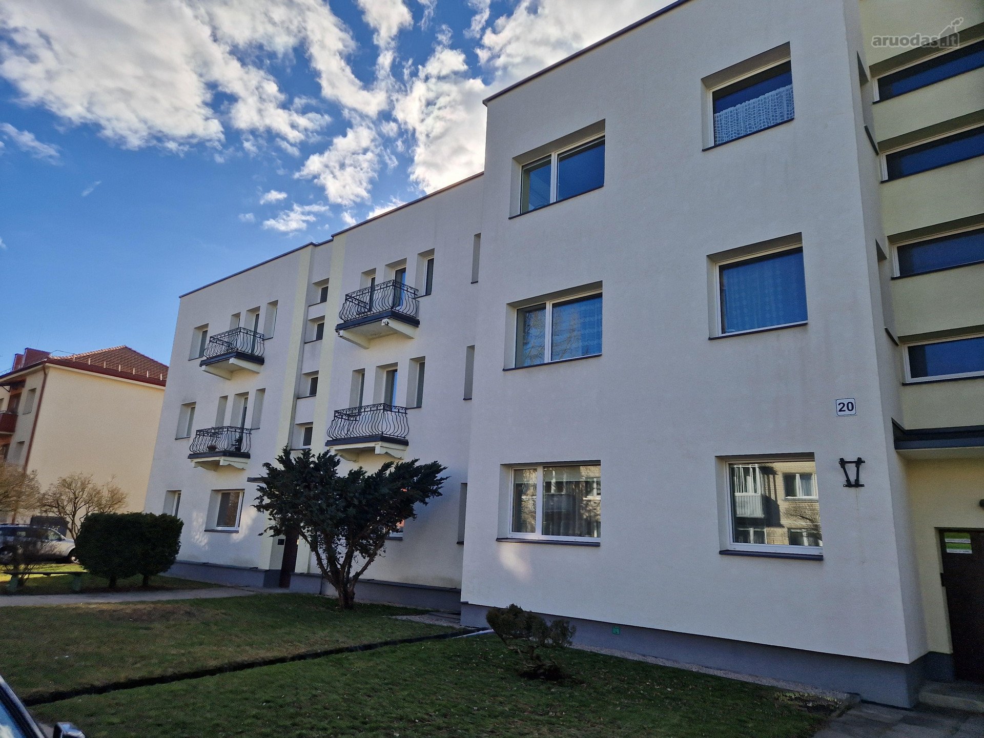 Jaukus trijų kambarių butas aukštomis lubomis