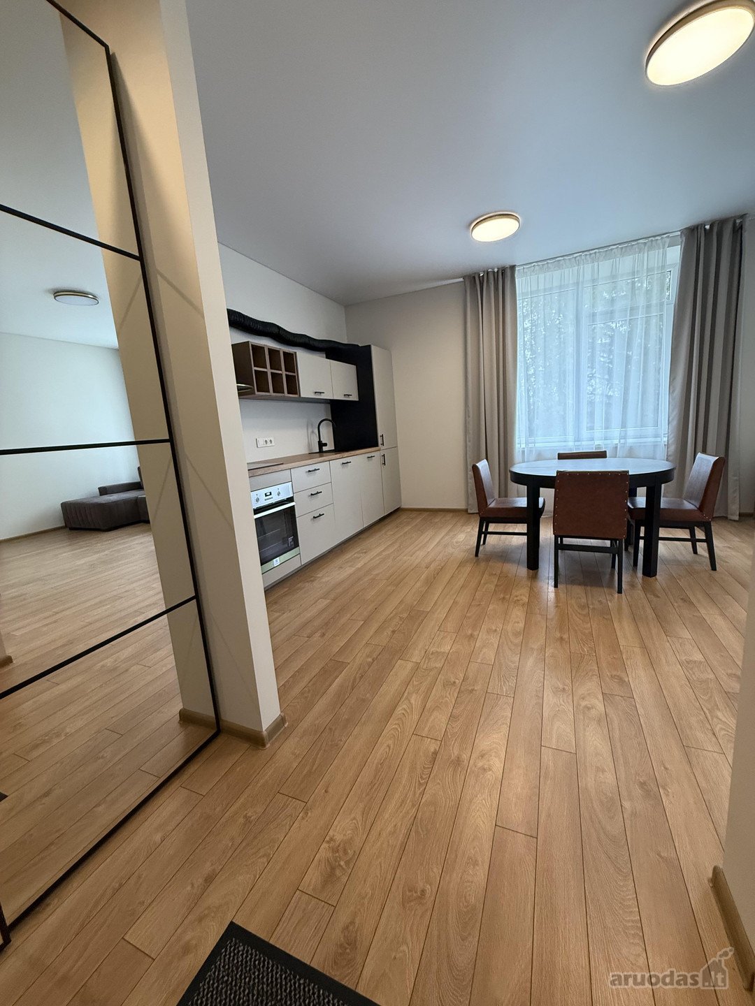 Naujos statybos butas ramioje vietoje su