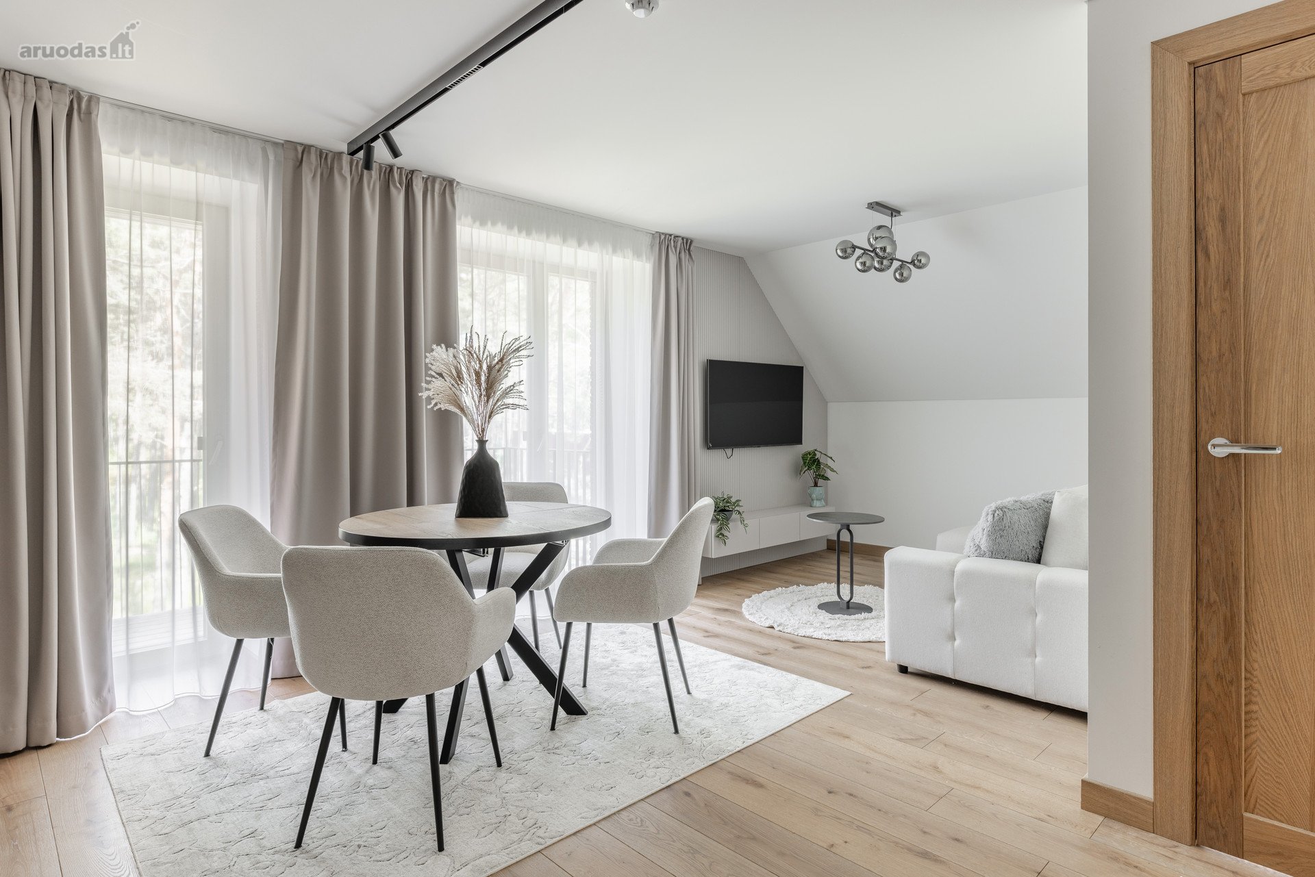 „12 Terasų“ – tai išskirtinis apartamentų