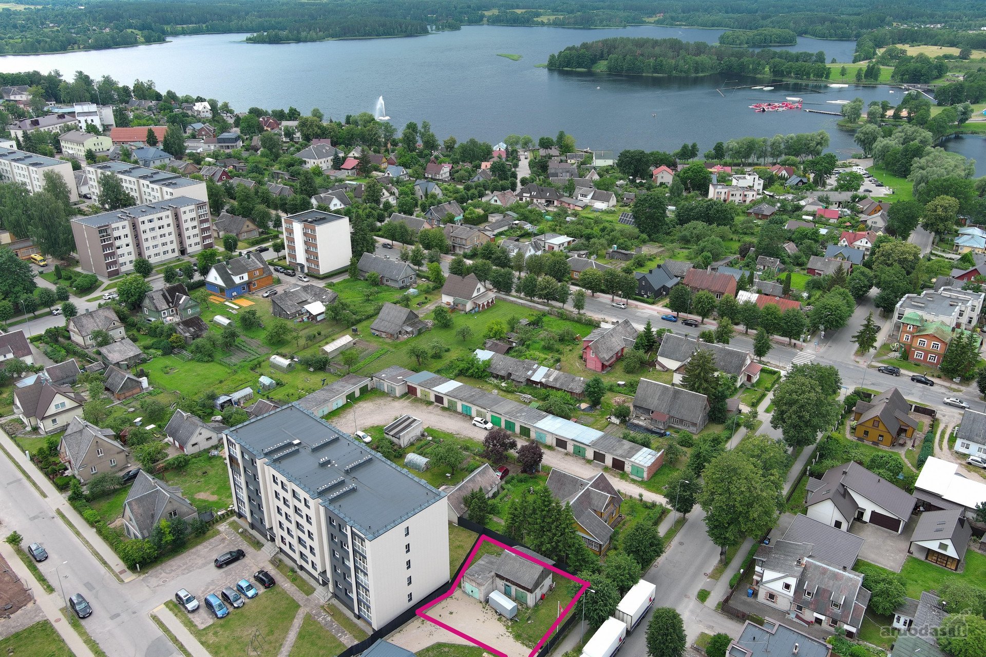 Parduodamas Sklypas Su Ūkiniais Pastatais Ir
