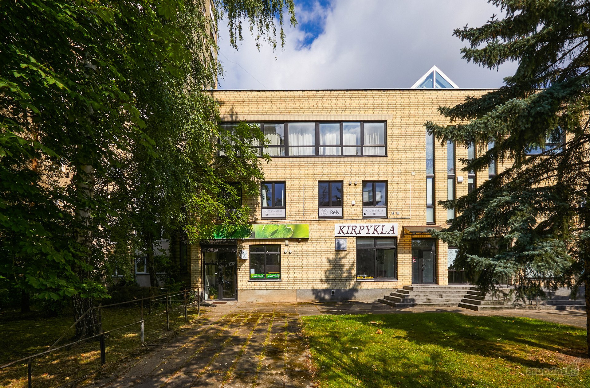 Parduodamos Komercinės Paskirties Patalpos