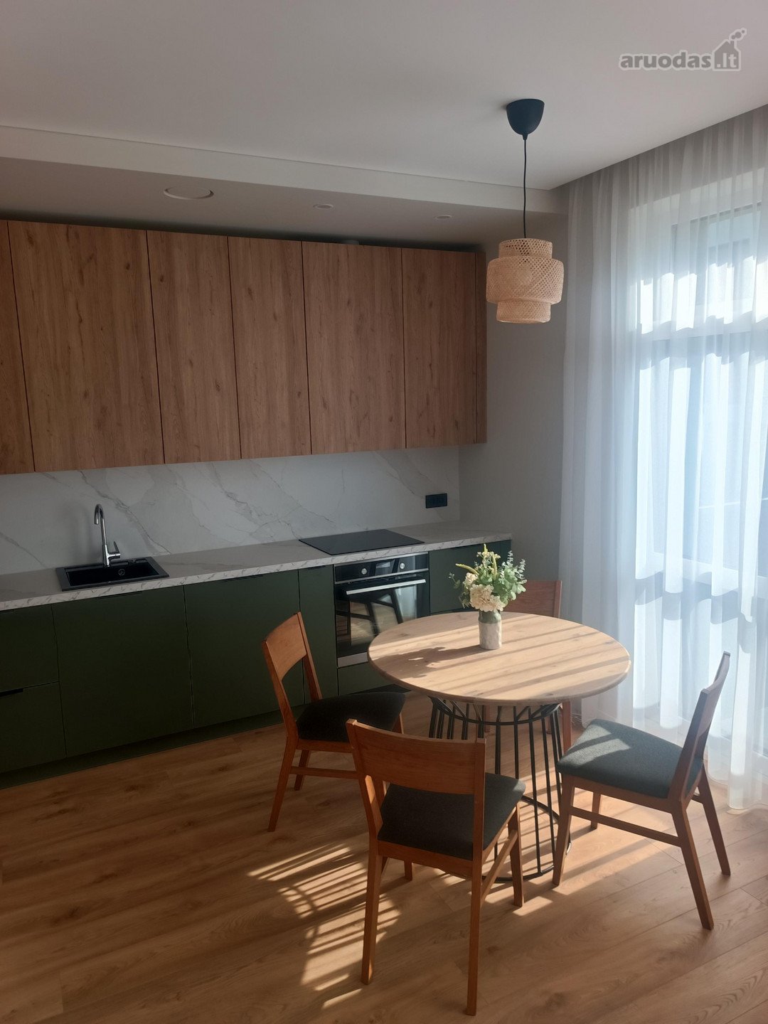 Nuo lapkričio 1 d. Išnuomojamas 2-jų kambarių
