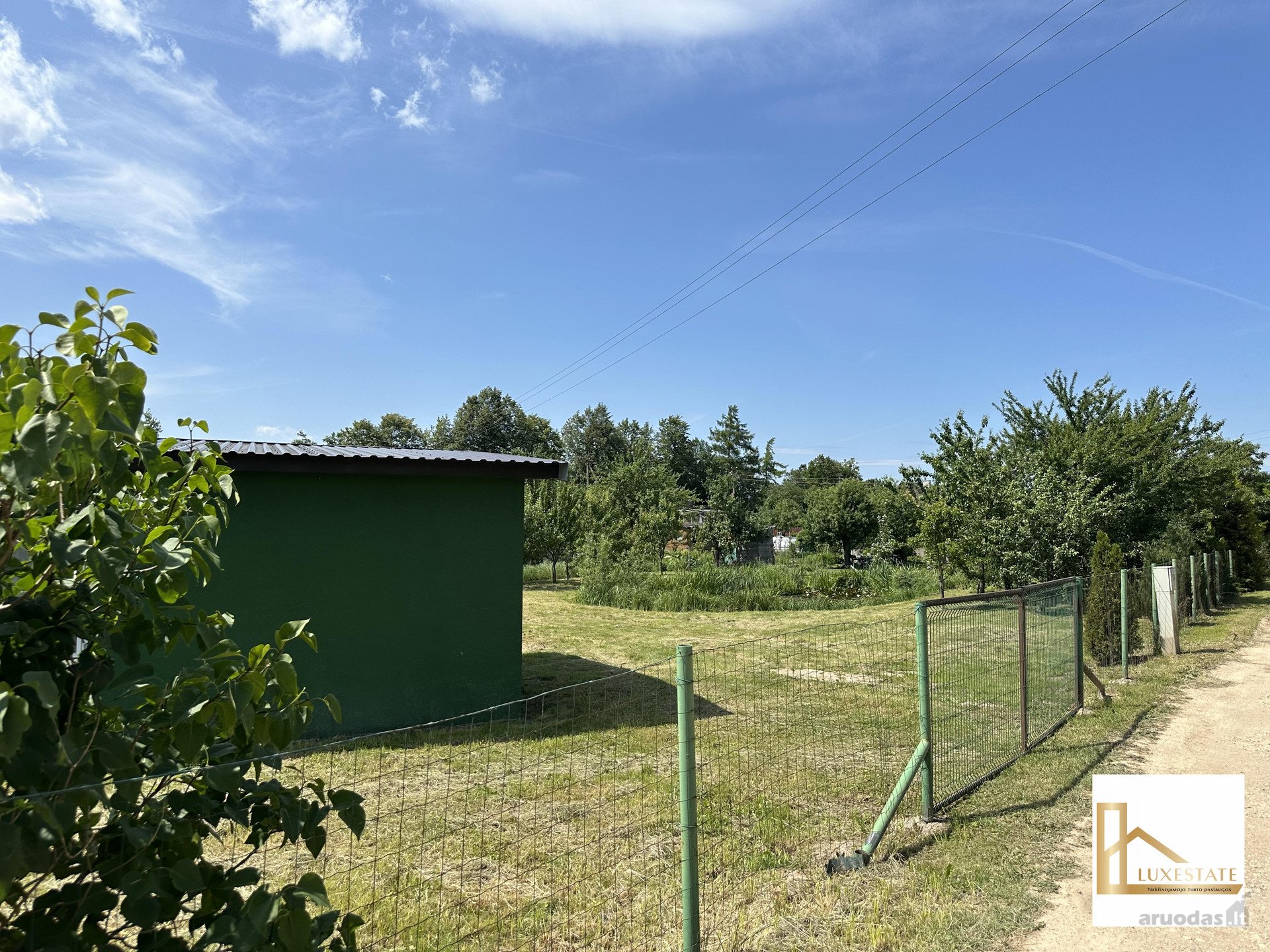 Parduodamas Sodo Namelis Su Prūdu Sklype