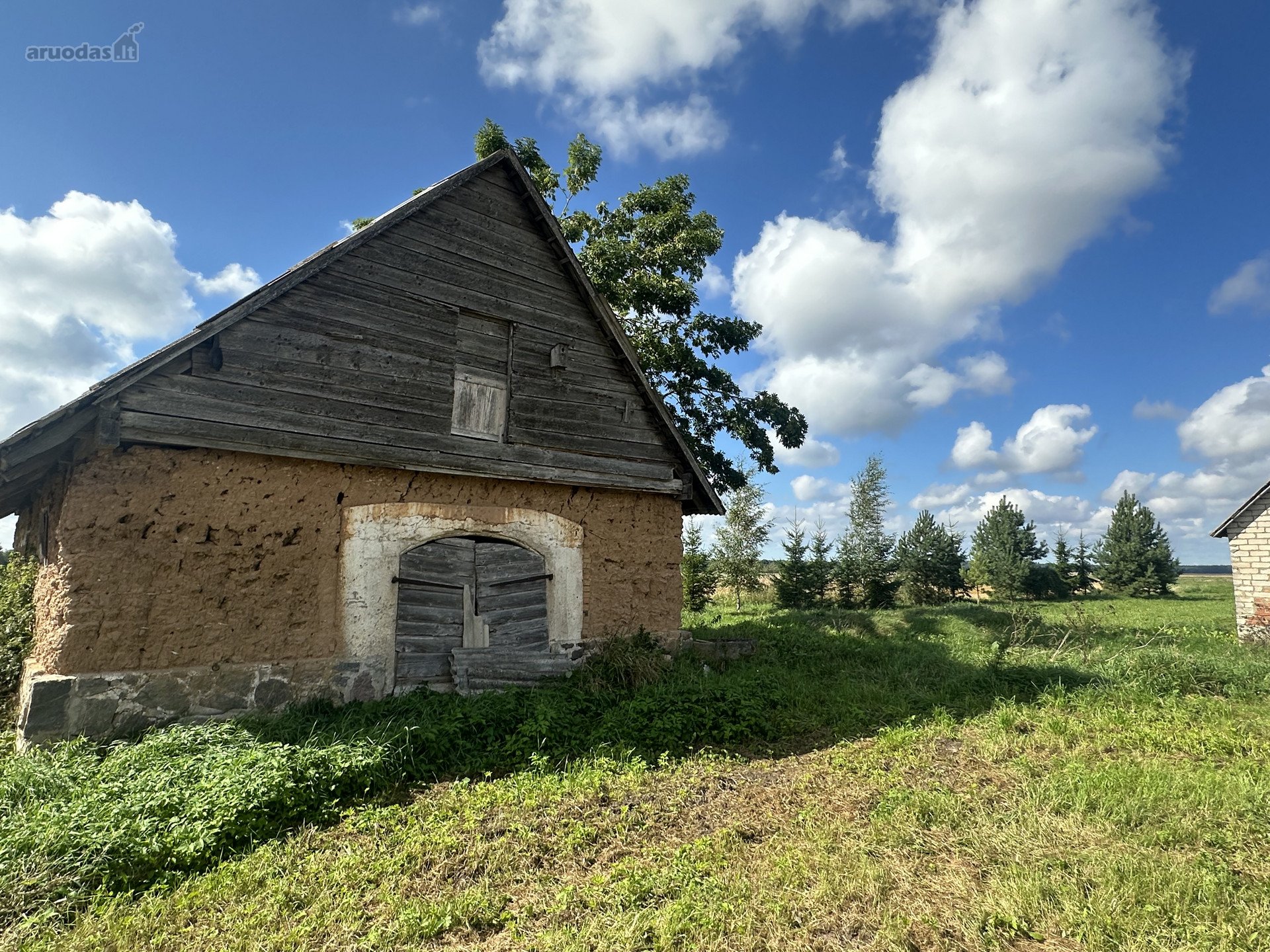 Parduodama sodyba su posodybiniu 1,4427 ha