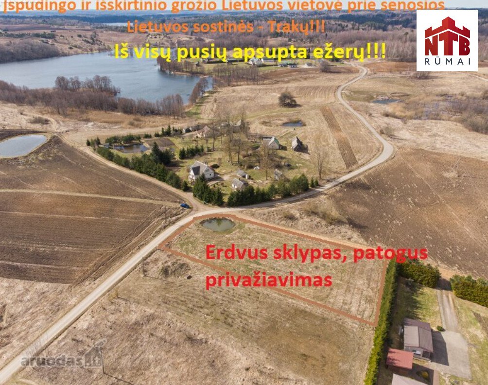 Už kelių kilometrų nuo Trakų ir už kelių