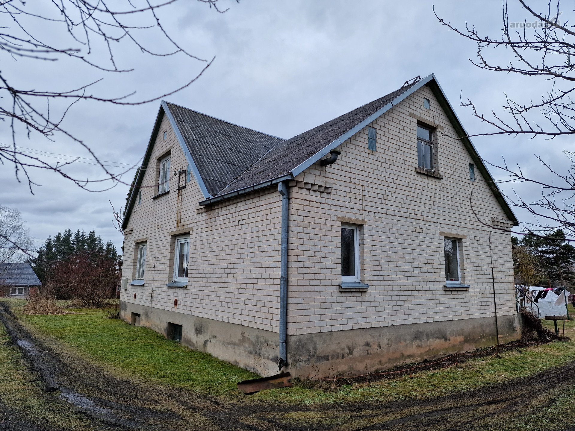 Anykščių r. sav., Traupis, Žerkiškių g. 1-