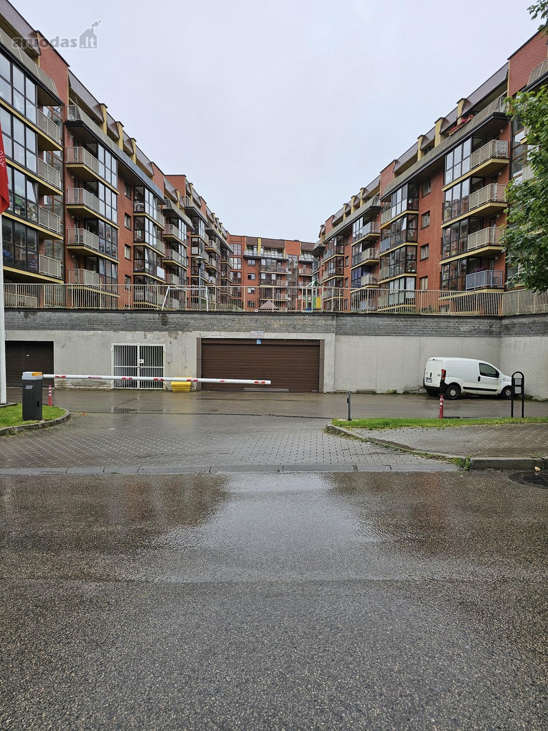 Nuomojamas garažas Šviliškių g. 7, Vilniuje