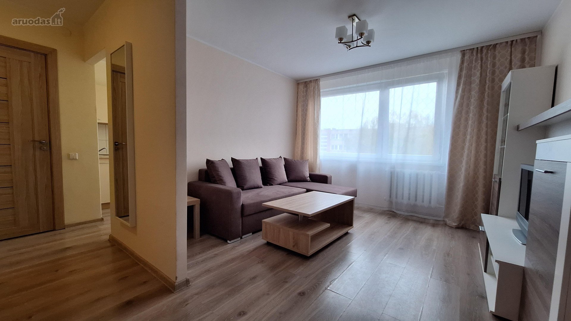 Išnuomojamas 1 kambario butas penkių aukštų