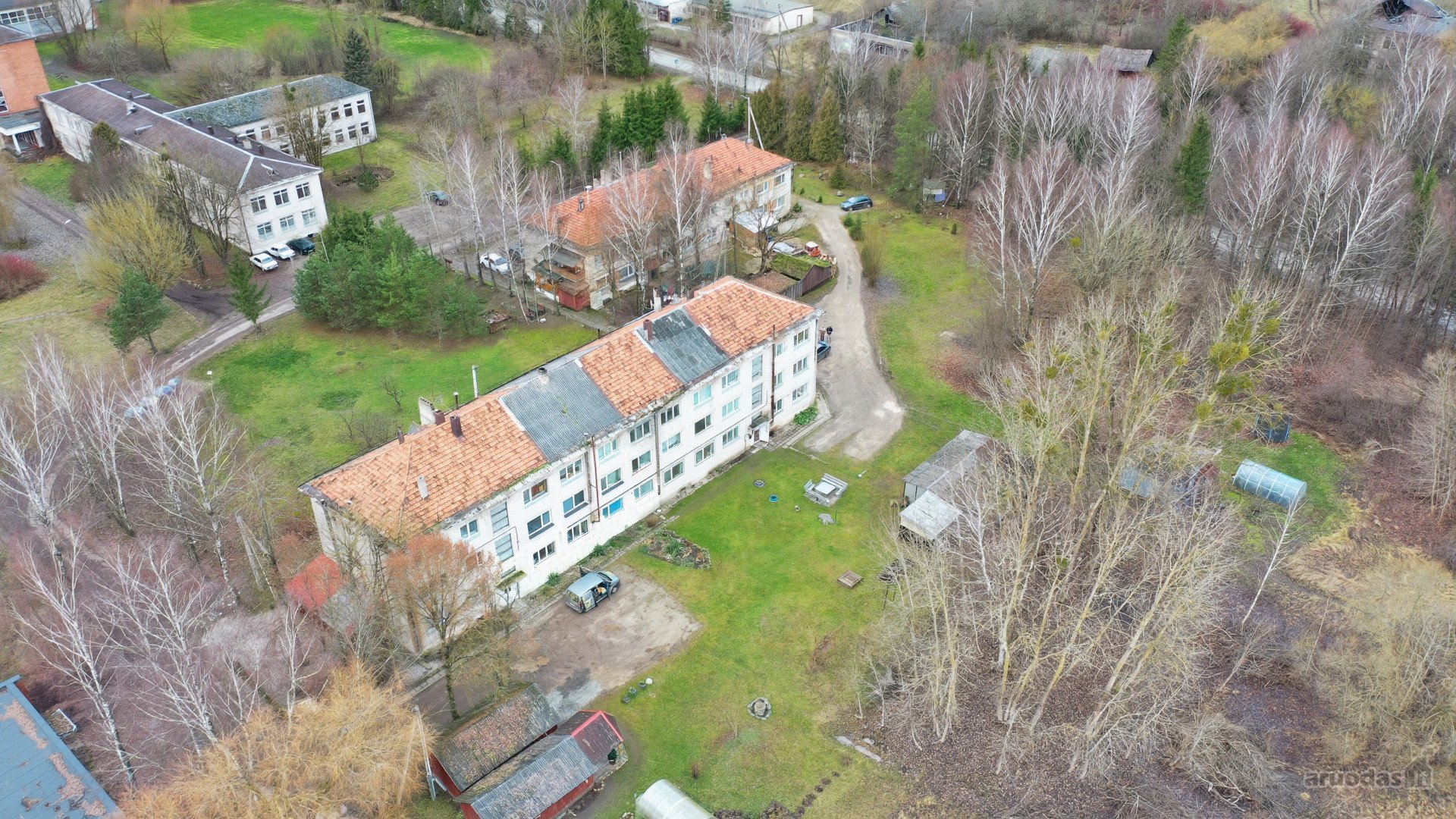 Parduodamas 2 kambarių butas Balbieriškyje