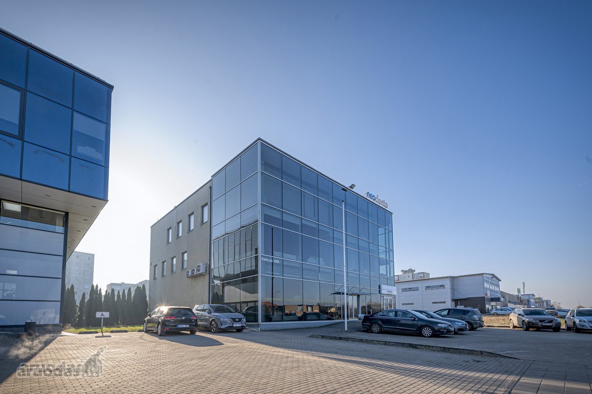 Parduodamos Komercinės Patalpos Prie Baltų Pr