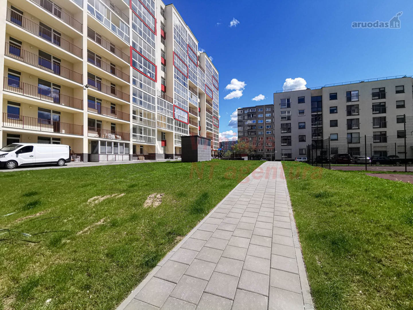 Skambinkite Butų Apžiūrai -0640 69 333-