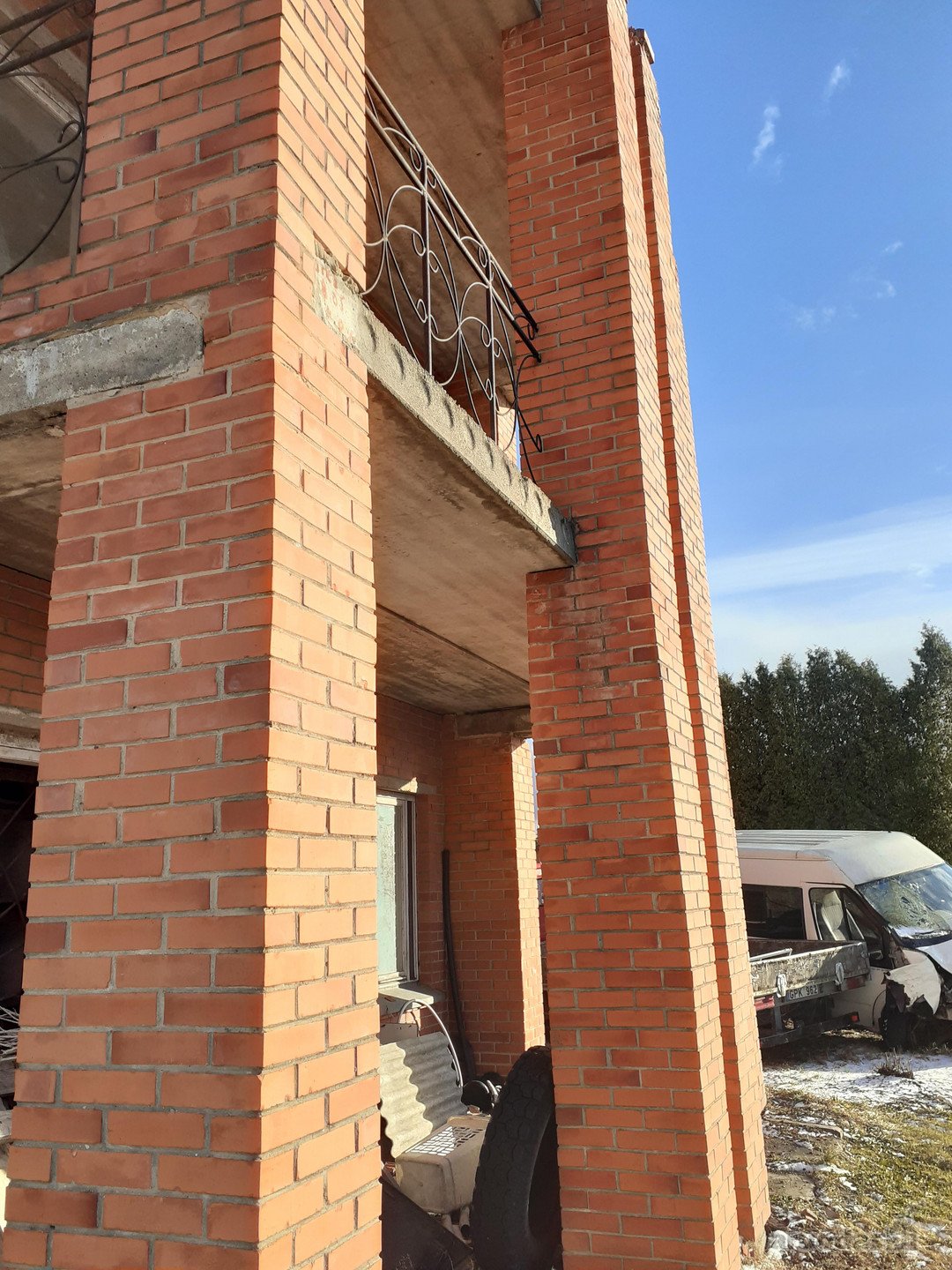 Dviejų aukštų namas Rožių 25 a . 261,13m2,du
