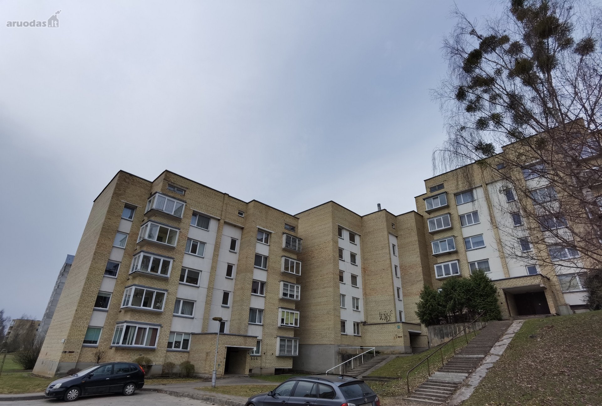 Butas su palėpe Vidzgiryje, Alytuje.