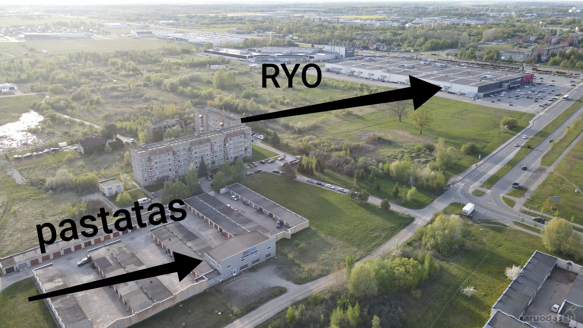 Parduodamos buvusio autoserviso patalpos