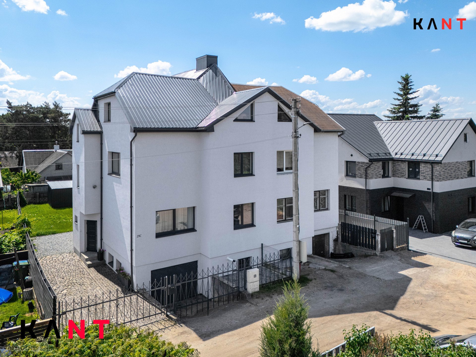Naujiena - kapitaliai atnaujintas 7 kambarių,