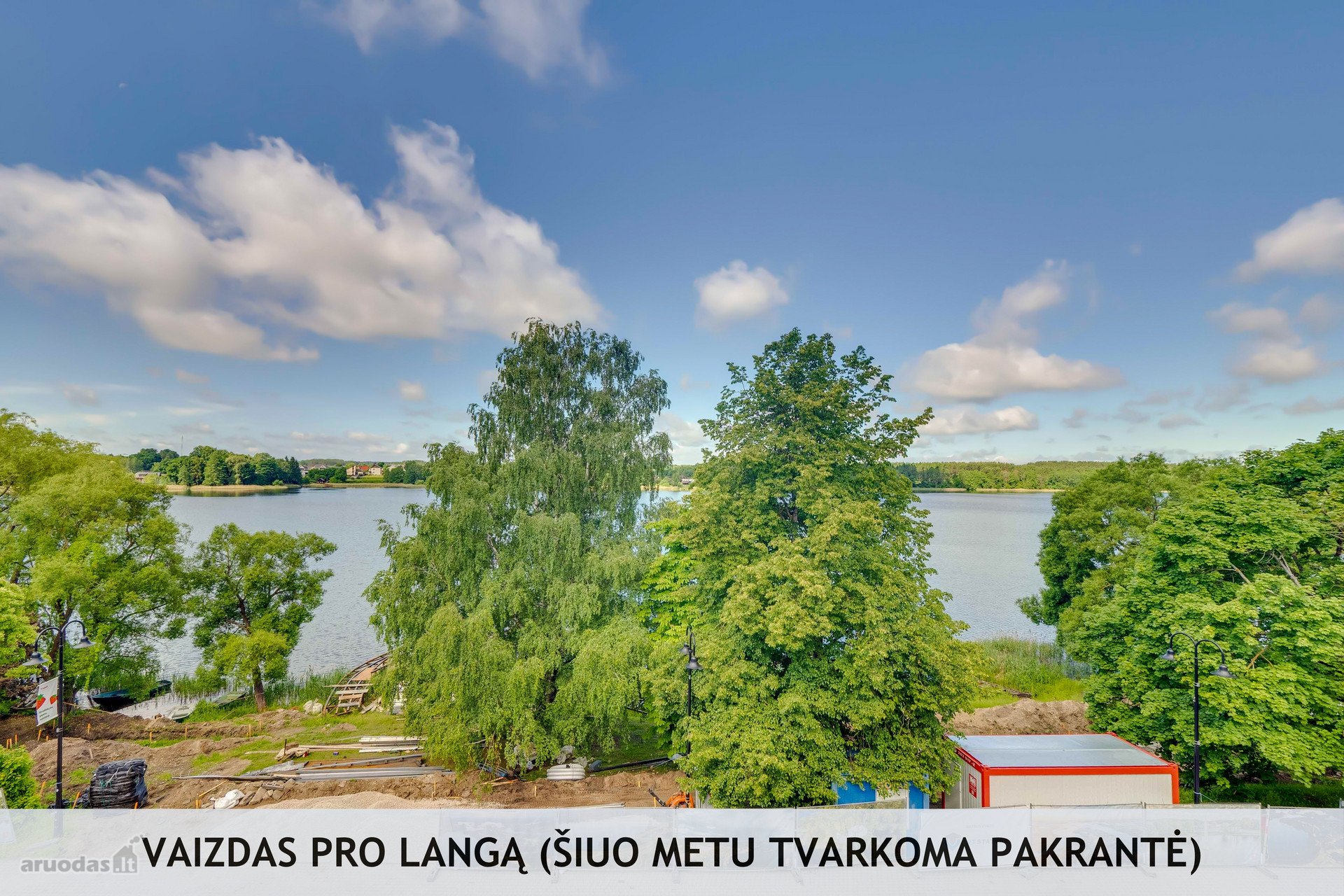 Totoriškių ežero pakrantėje, Trakų miesto