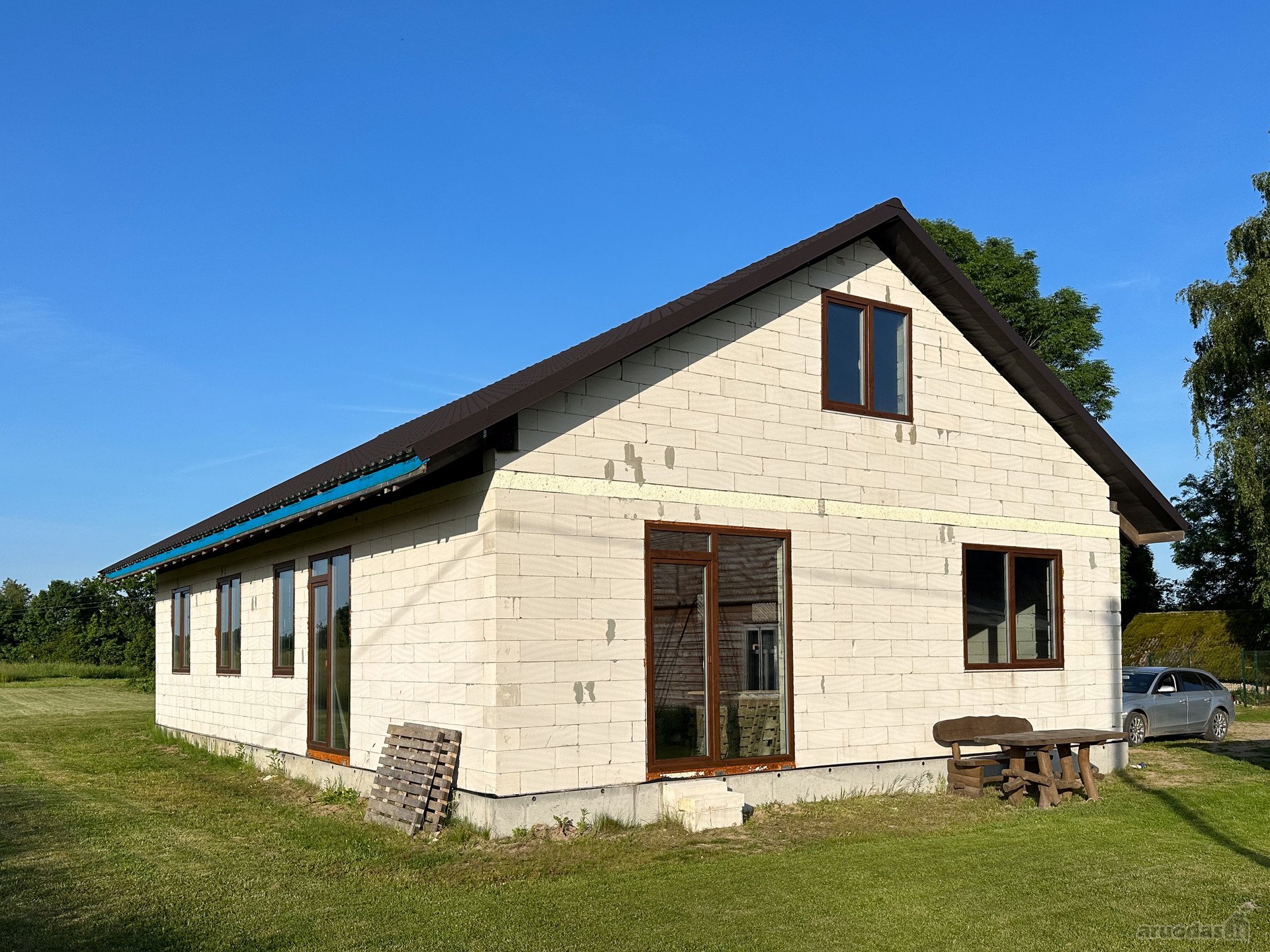 Išskirtinė Vieta – Namų Valda Šalia Akmenos