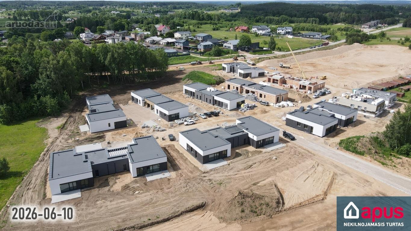 140 Kv. M Sublokuotas 4 Kambarių Namas Su