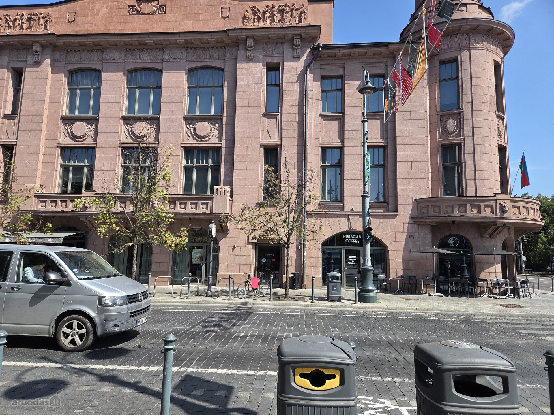 Nuomojamos komercinės patalpos istoriniame