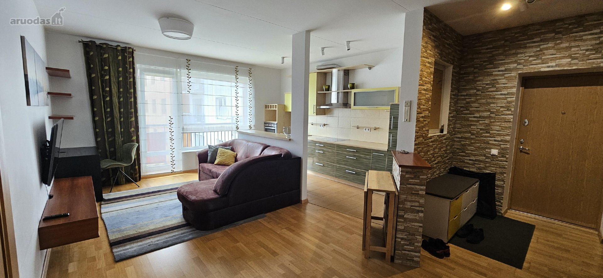 Parduodamas jaukus šviesus 2 kambarių 53 m2