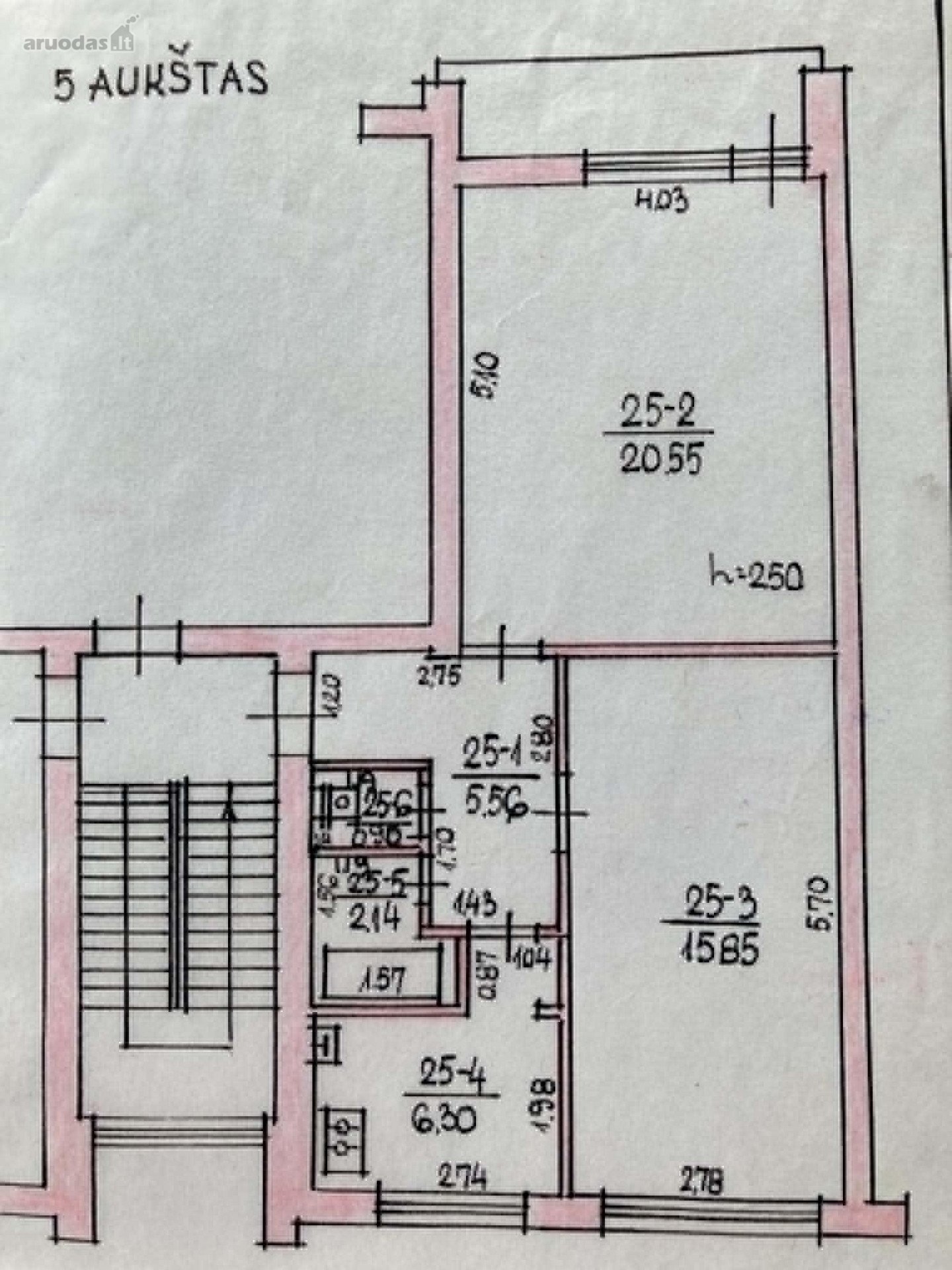 Parduodamas šviesus 2 kambarių butas su