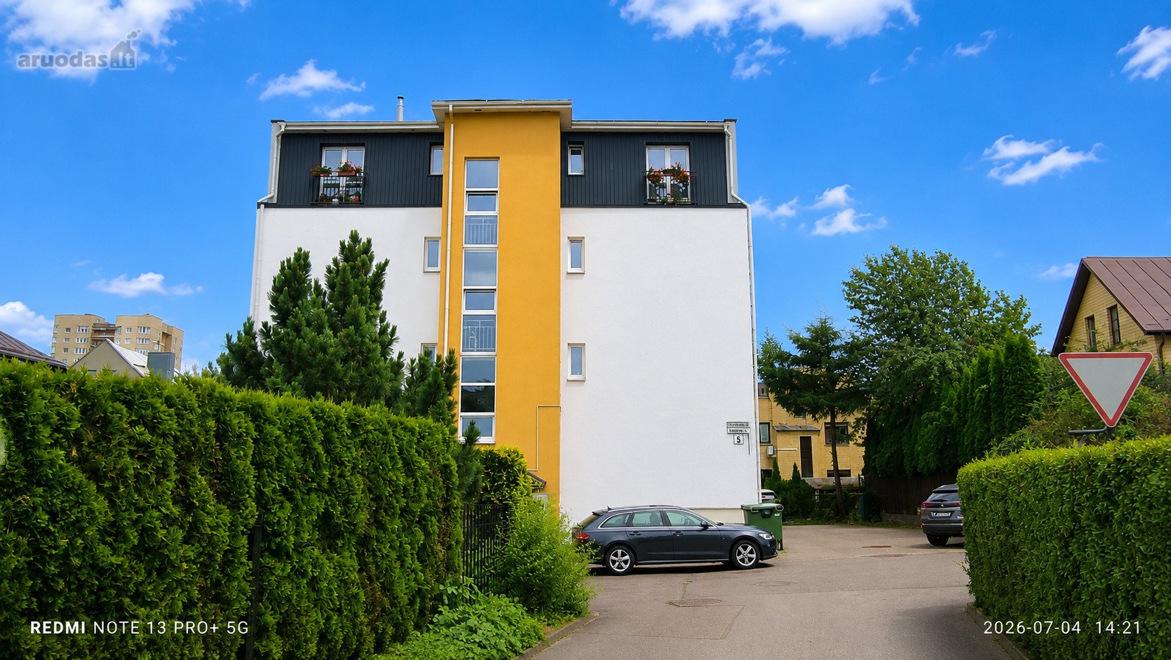 Erdvus 2 Kambarių Butas Su Židiniu Ir