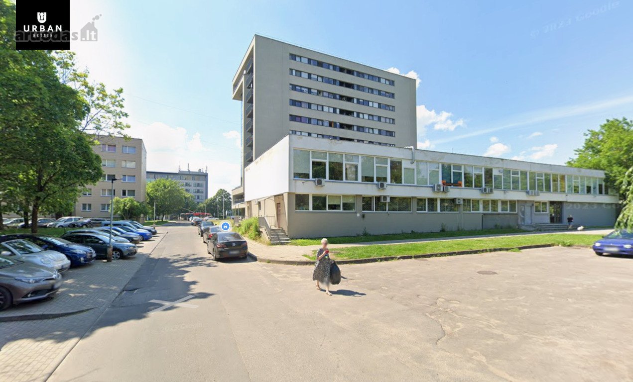 Parduodamos Erdvios Komercinės Patalpos Su