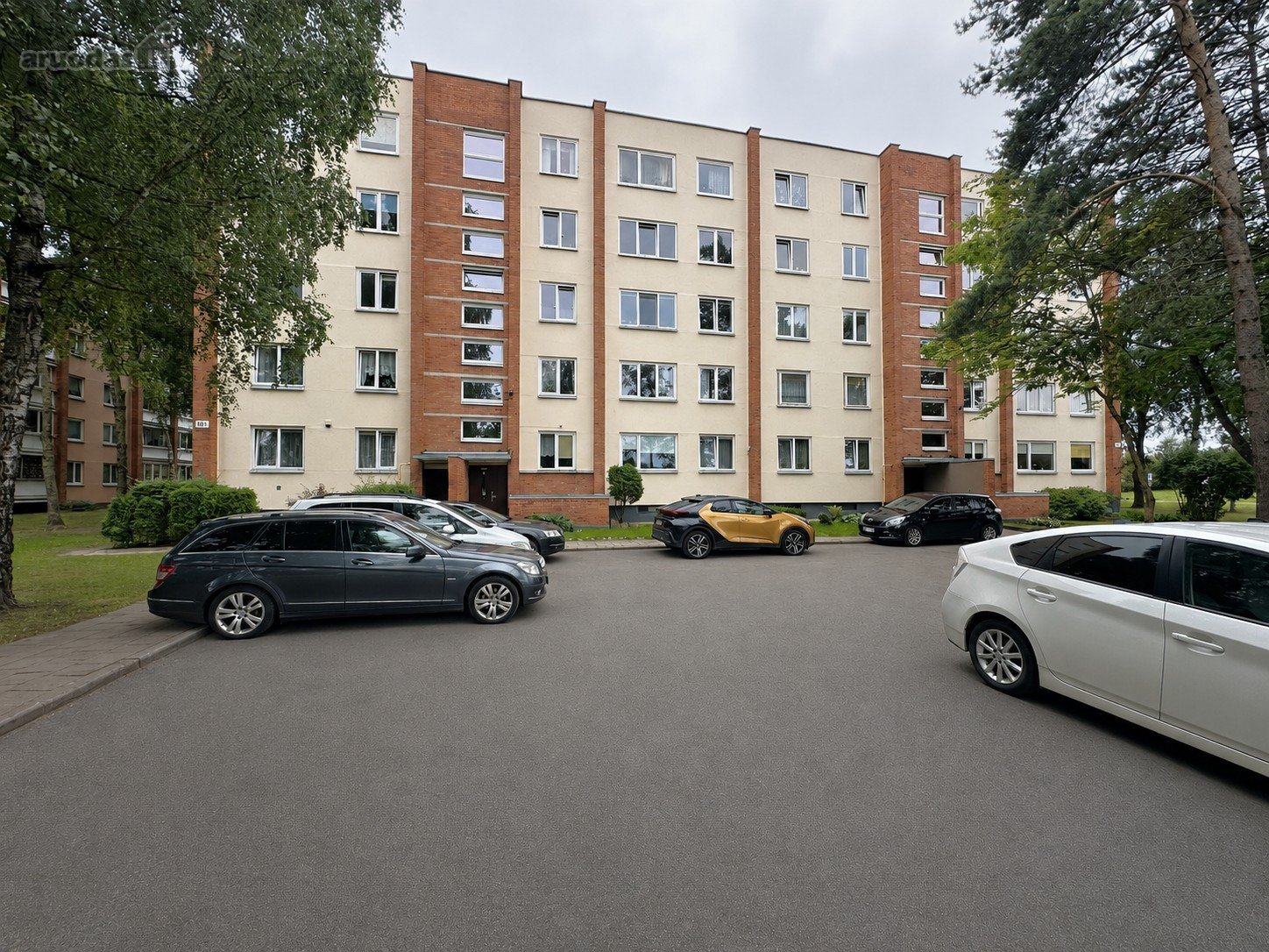 Parduodamas Šviesus Ir Tvarkingas 2 Kambarių