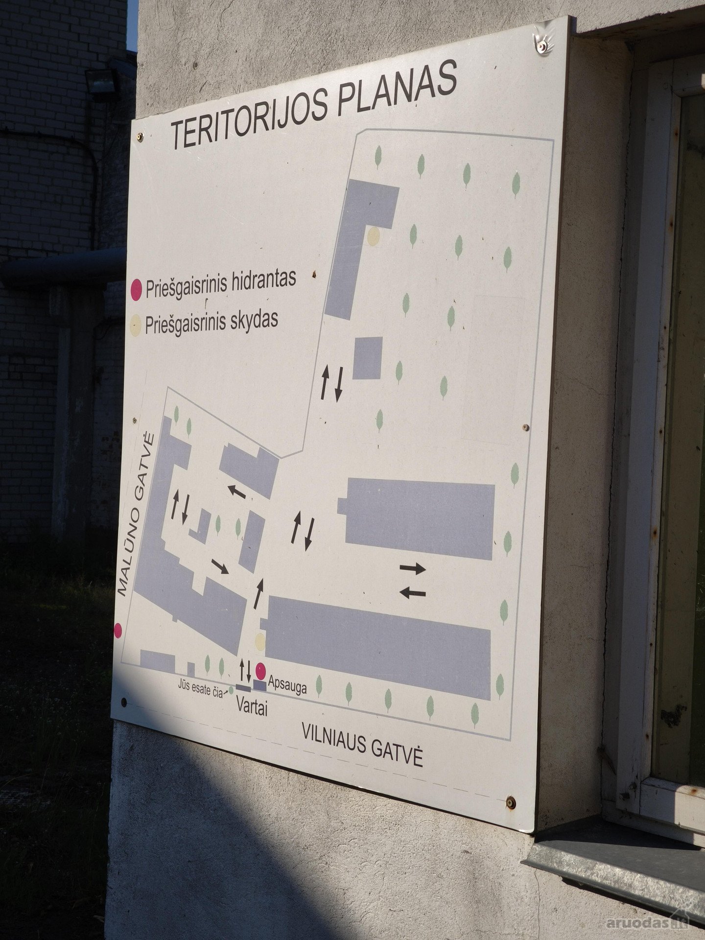 Parduodamas žemės sklypas 2,3902 ha su jame
