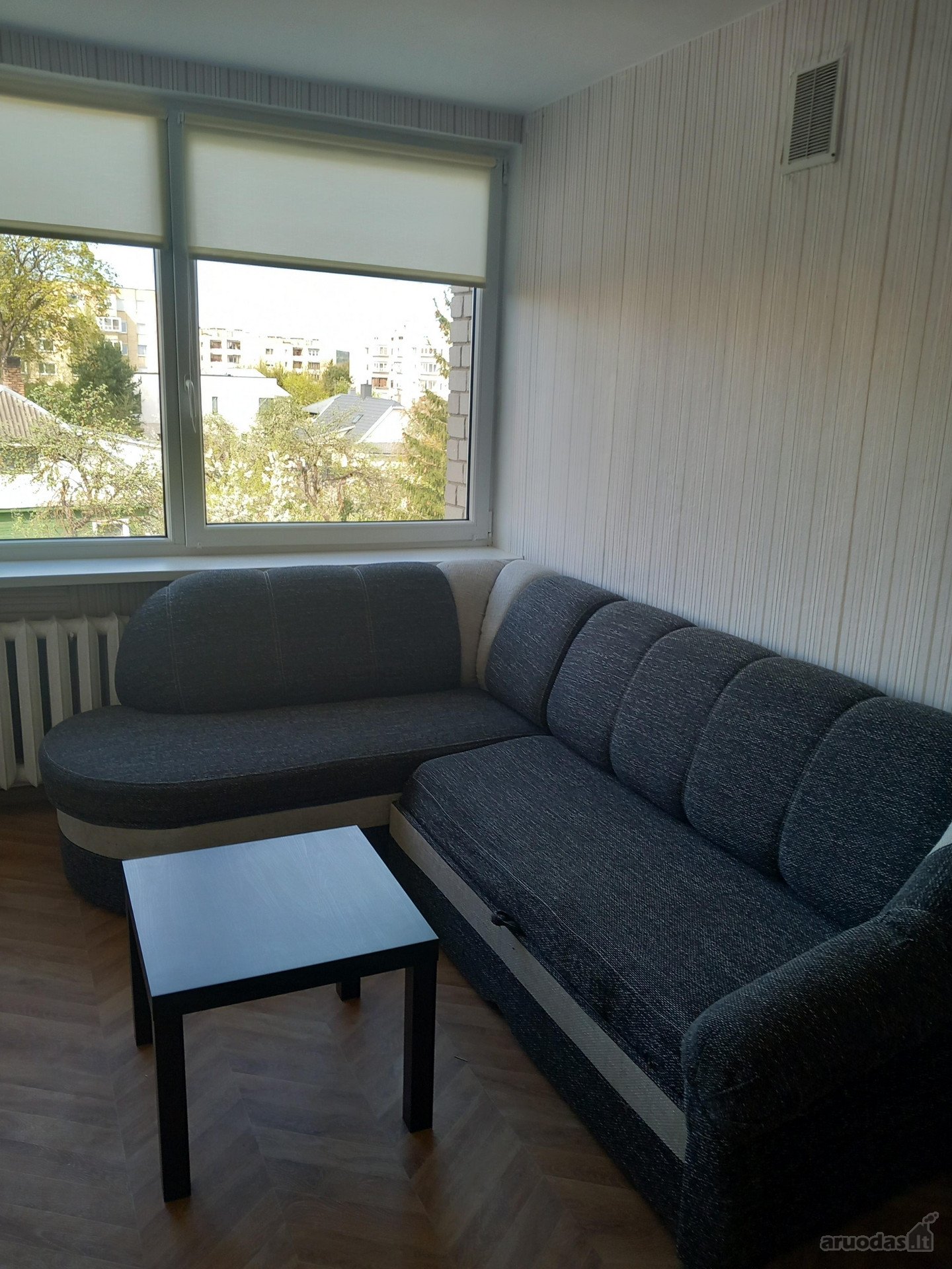 Parduodamas kompaktiškas butas Naujojoje