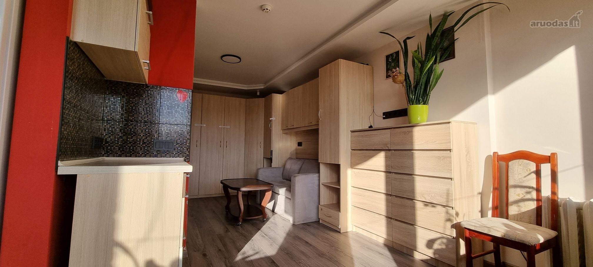 Parduodamas 1 kambario butas Šnipiškių