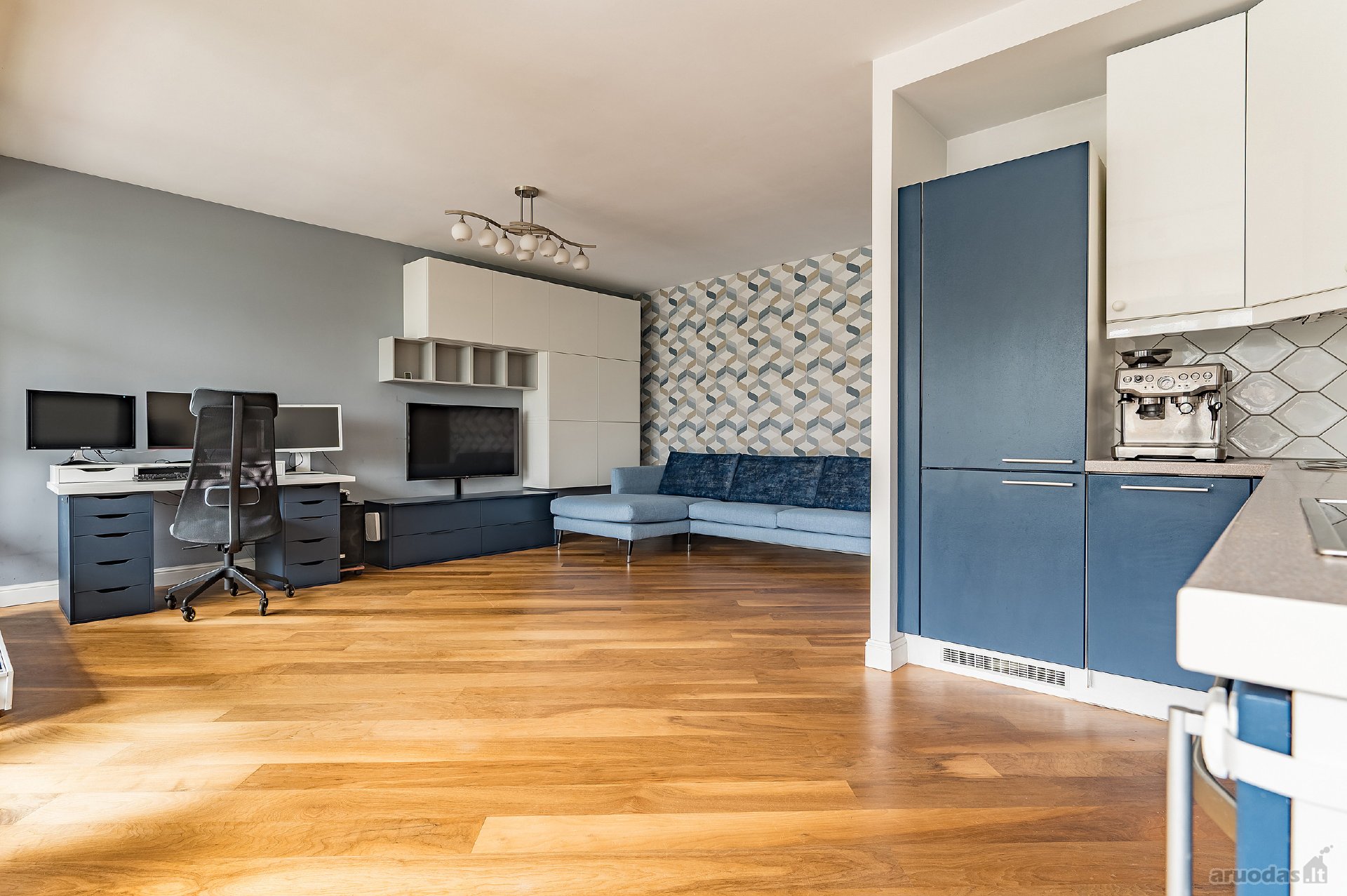 Jūsų Namai Šeimos Laimei – Erdvus 3 Kambarių