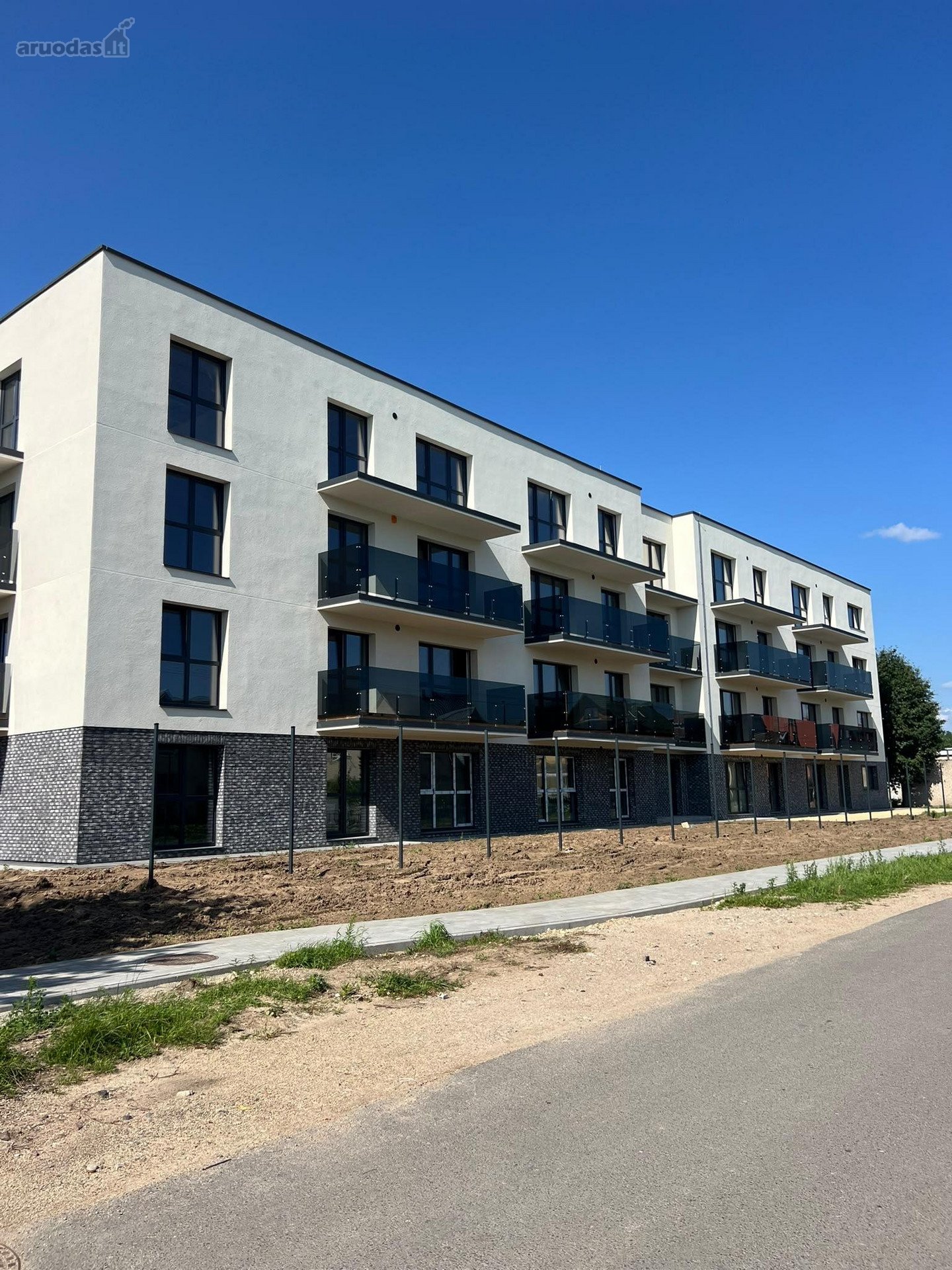 Projektą sudaro trys daugiabučiai. Pastatai