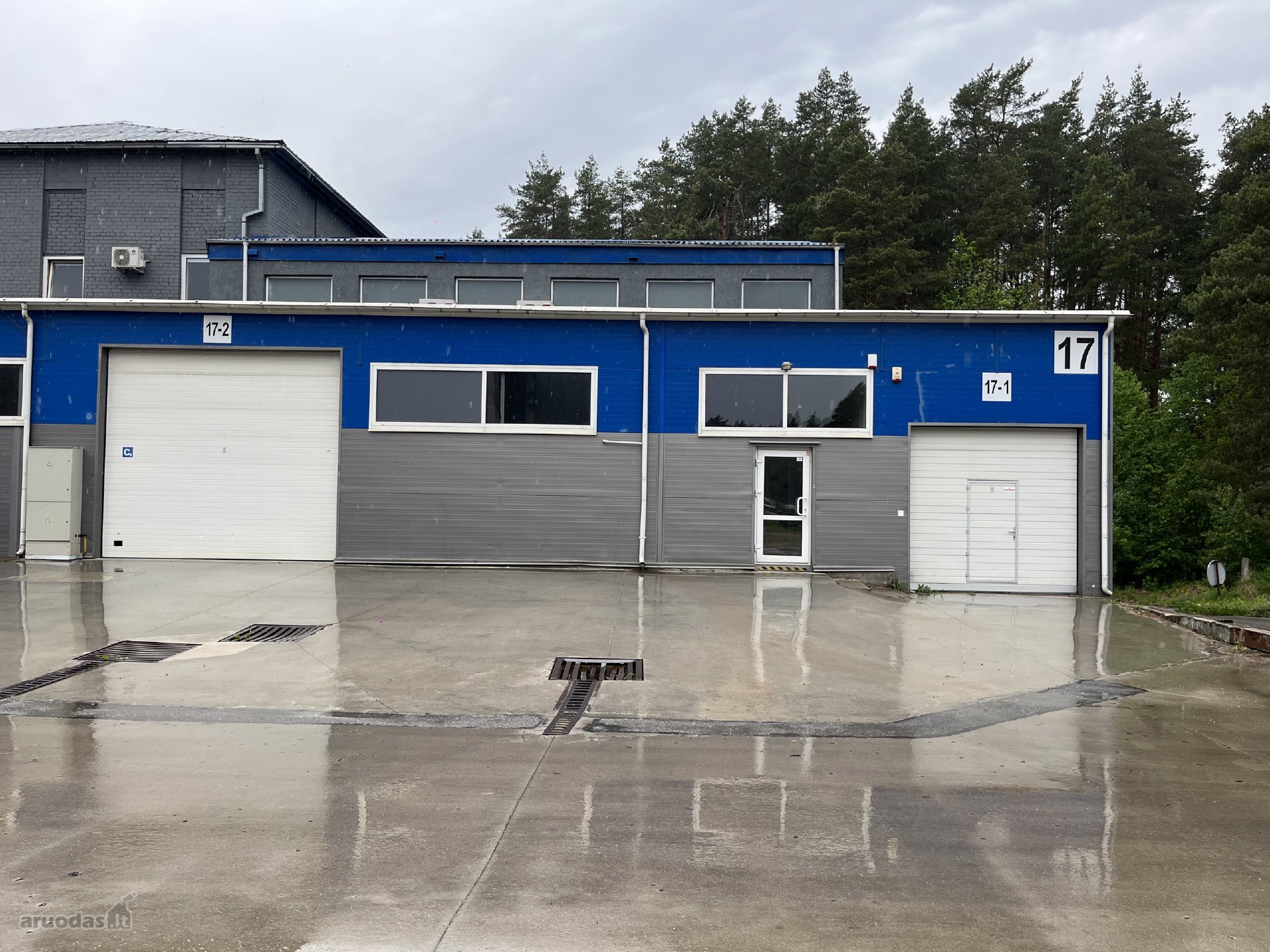 Išnuomojamos298 kv.m.,gamybinės –