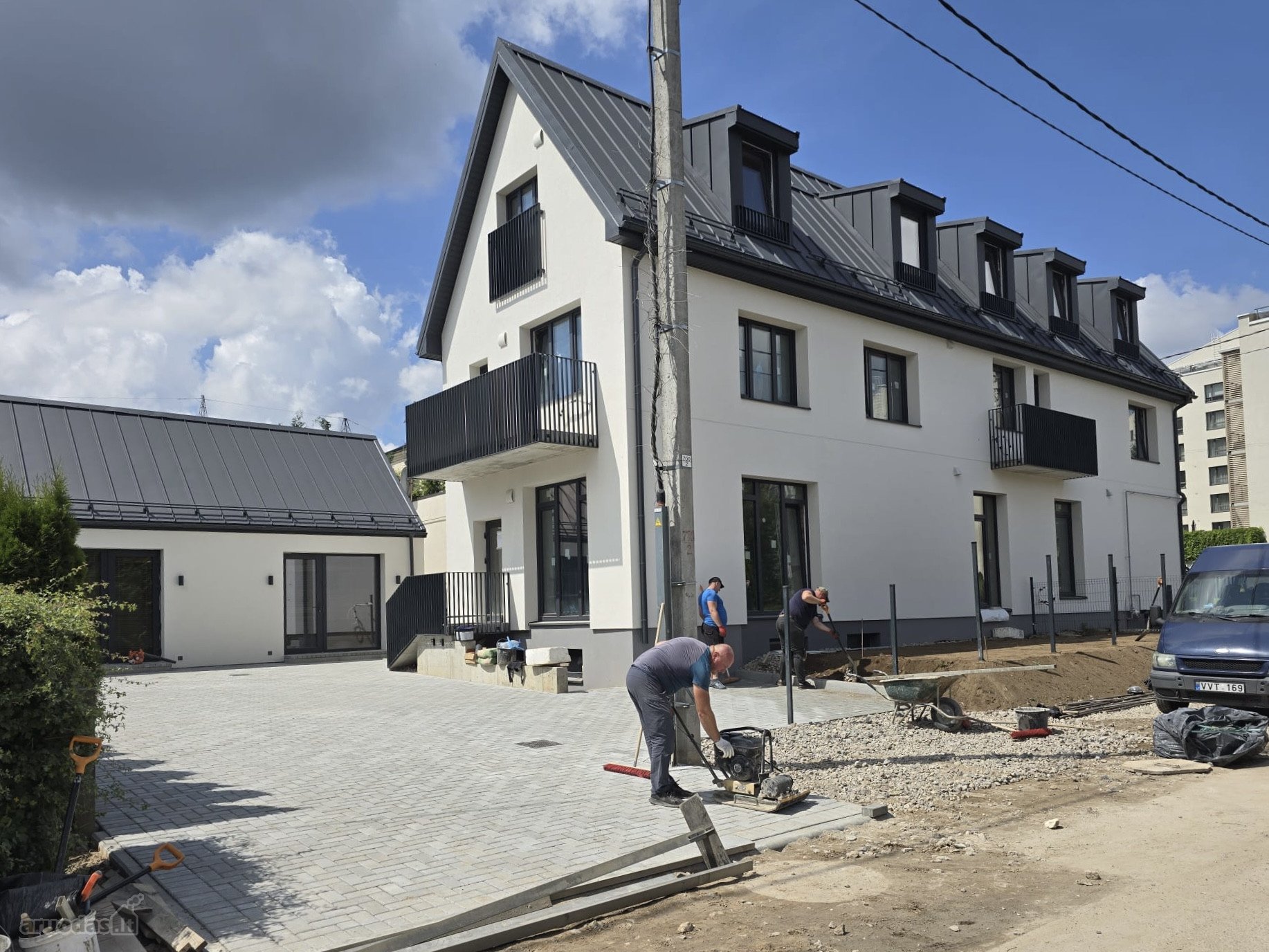 Parduodamas Butaspatalpa, Cokoliniame Aukšte
