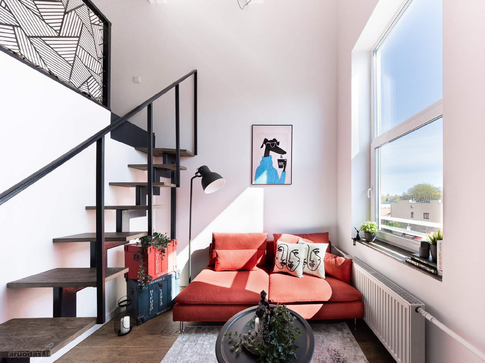 Stilingas 2 Kambarių Loftas Nuomai Naujamiestyje.
