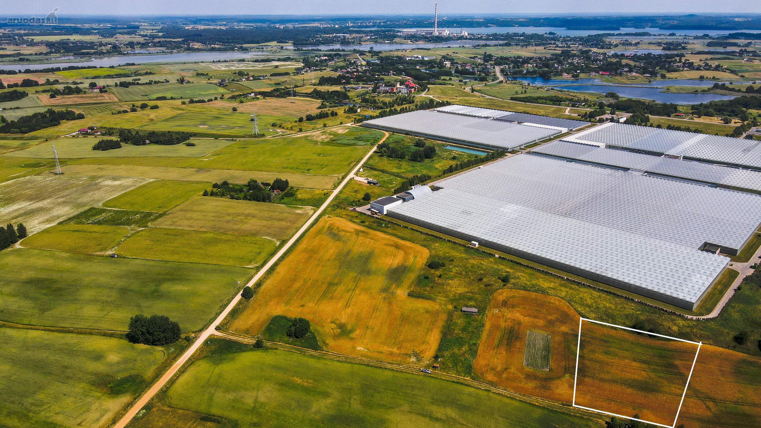 Parduodamas 82 arų sklypas Kareivonyse –