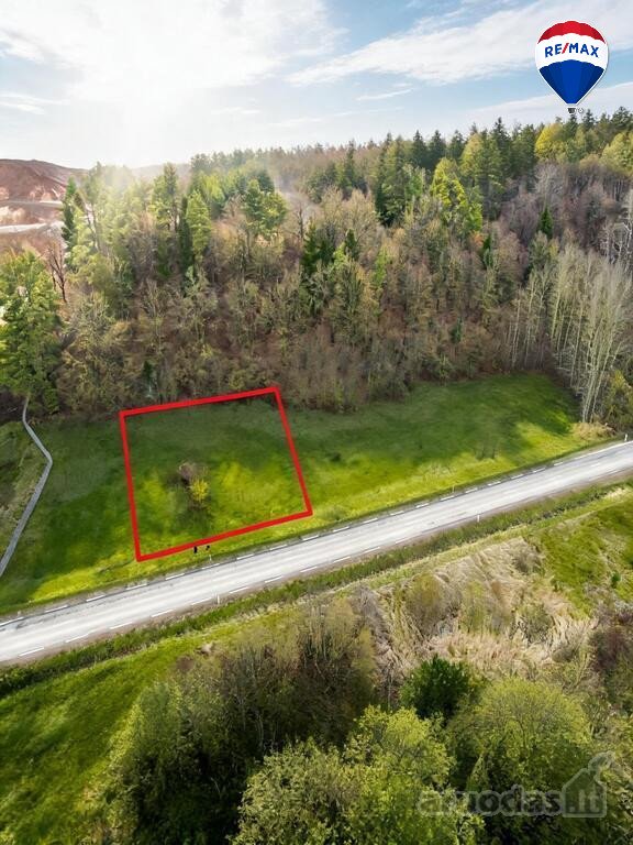 27,53 a namų valdos sklypas Kurmagaloje