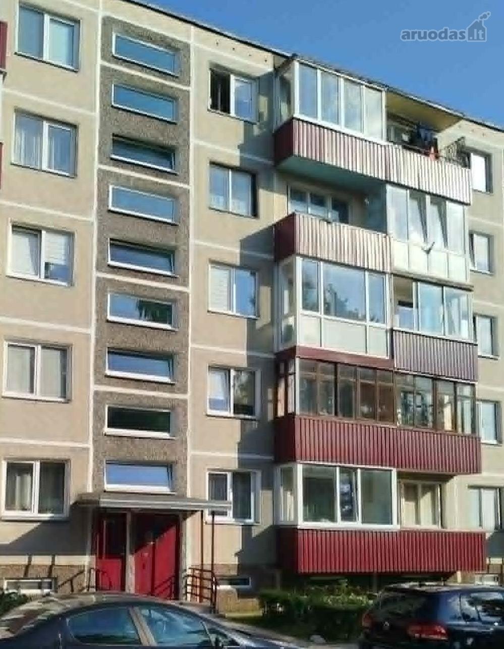 Parduodamas 3 kambarių butas, ramūs kaimynai. 