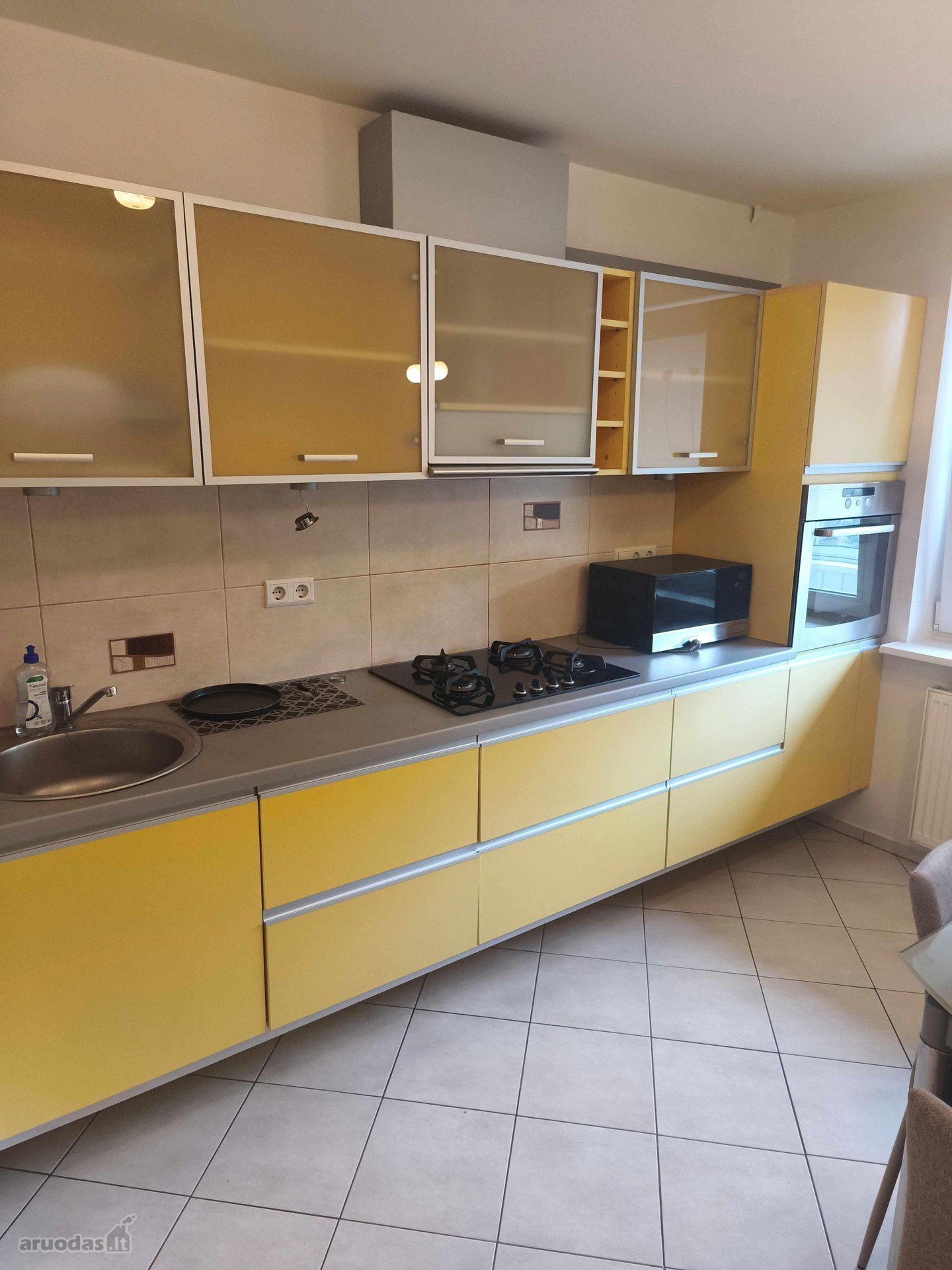 Nuomojamas Tvarkingas 2 Kambarių Butas