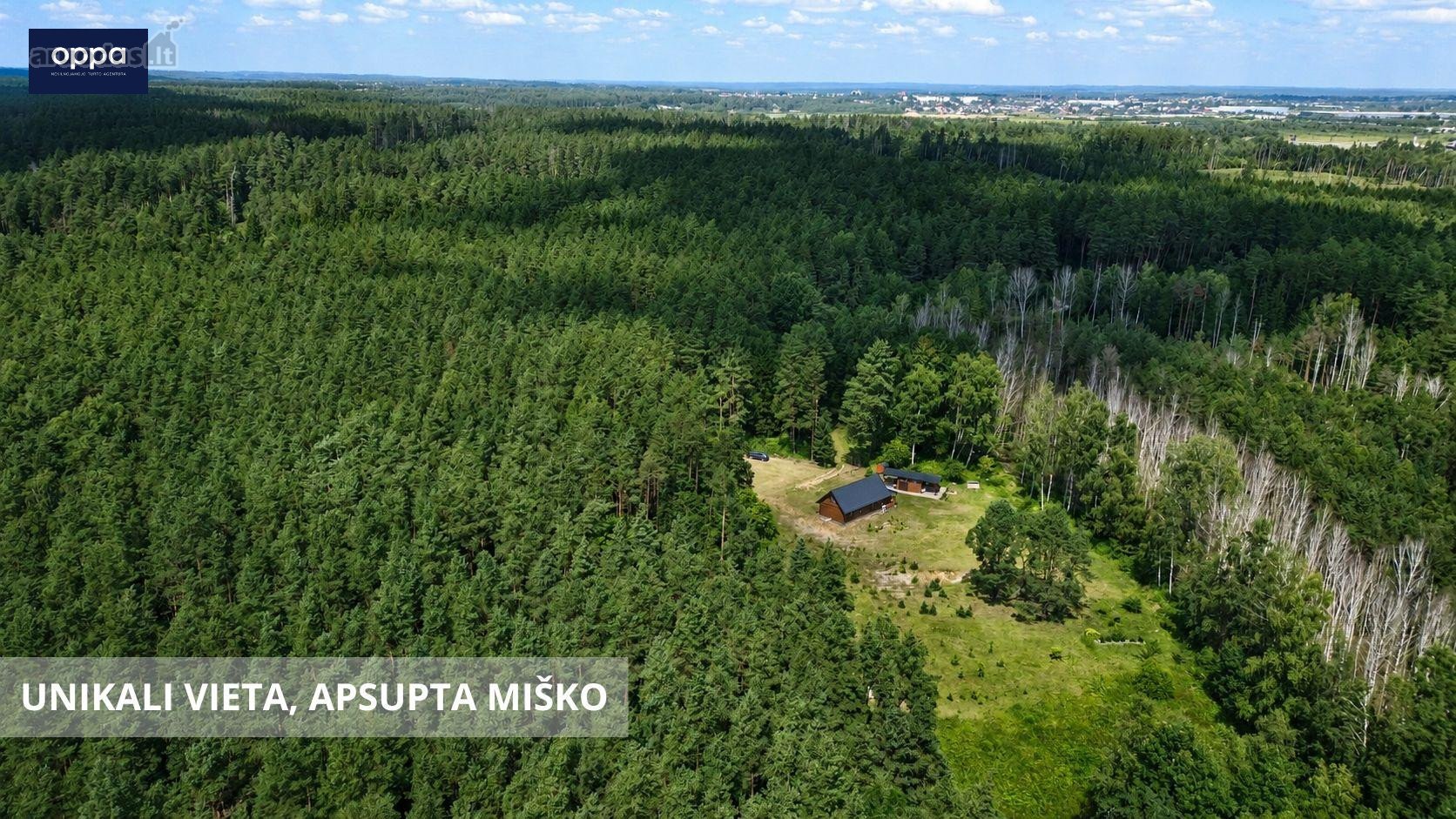 Išskirtinis Namas Gamtos Apsuptyje –
