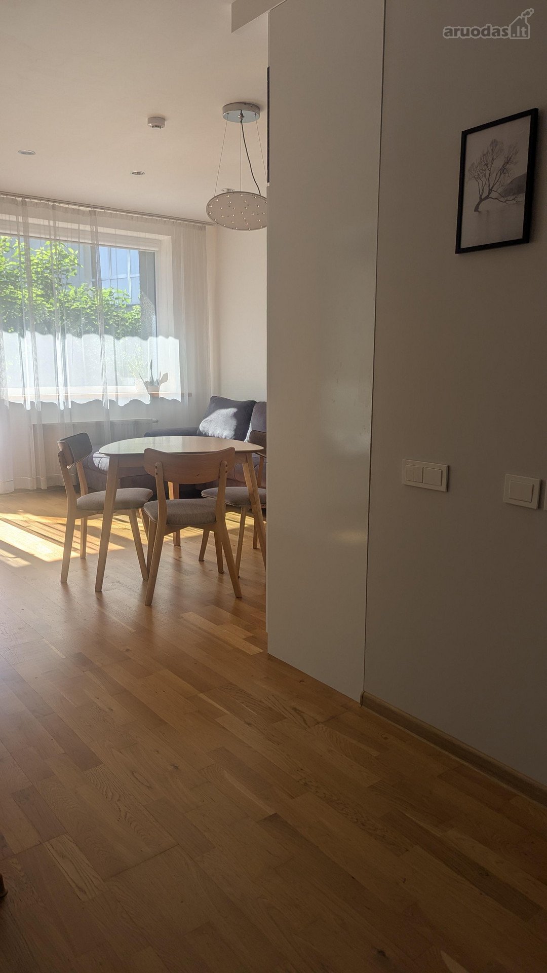 Išnuomojamas Stilingas 2 Kambarių Butas Su