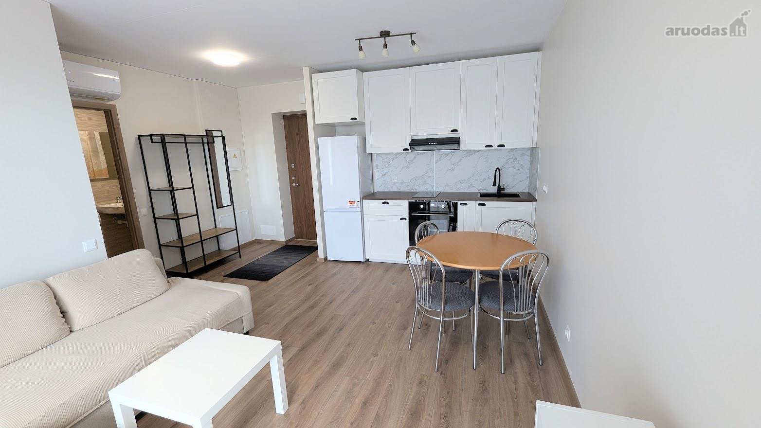 Be Tarpininkų išnuomojamas naujos statybos