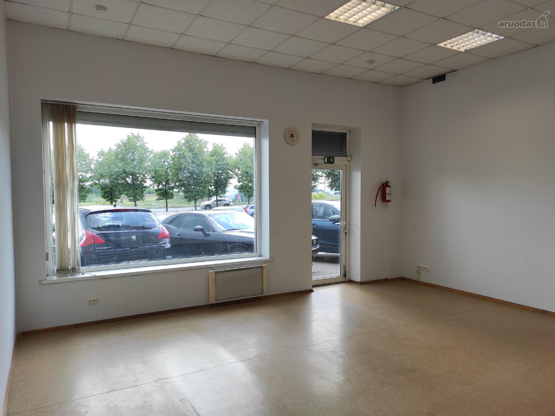 119 m² komercinės patalpos nuomai Ozo g. 20,