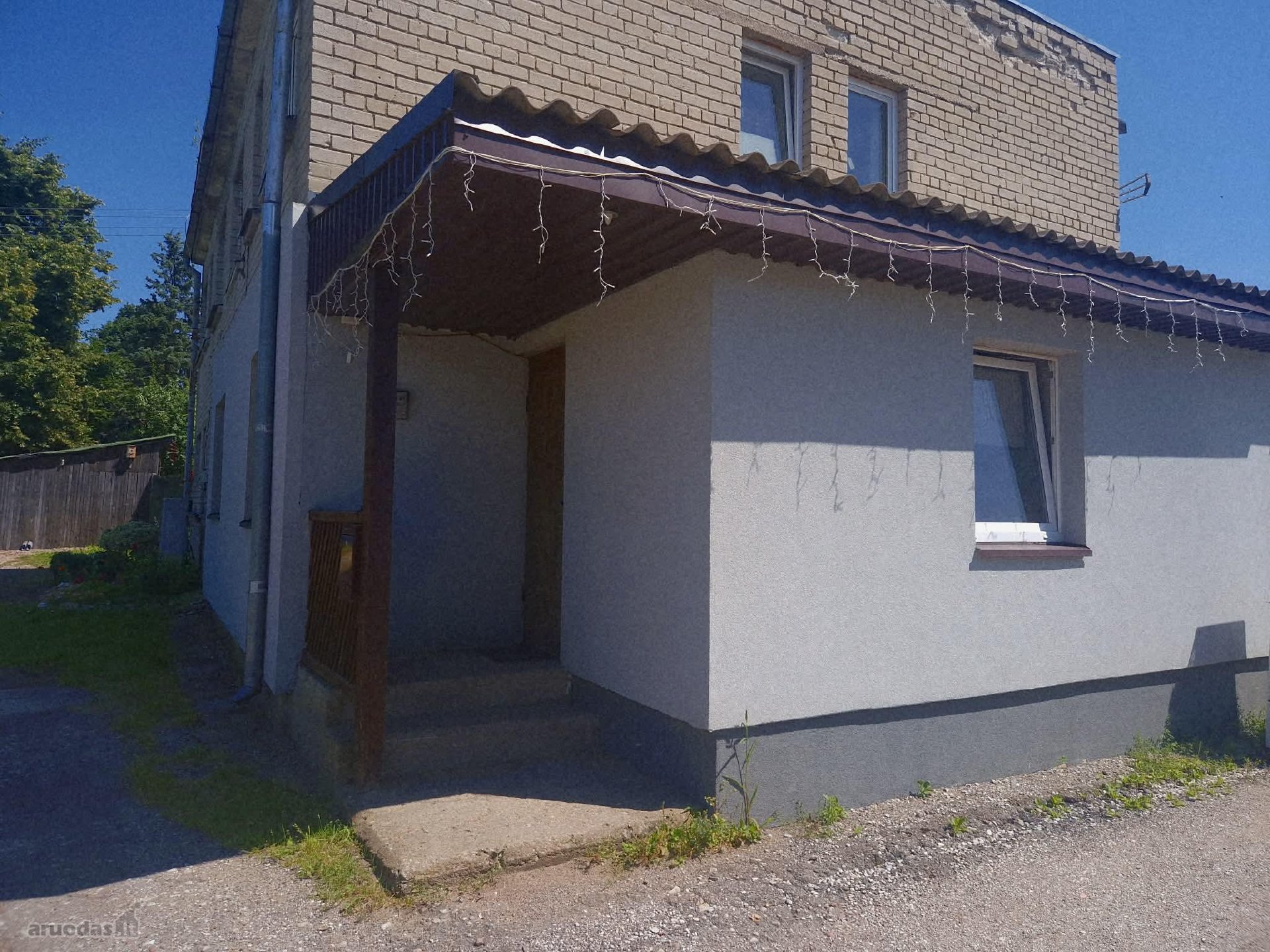 Parduodamas 2kambarių Butas Su Garažu Ir
